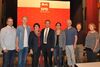 Der neu gewählte SPD Kreisvorstand mit Macit Karaahmetoglu (vierter von links) und Hanna Wälzel-Köster (rechts)